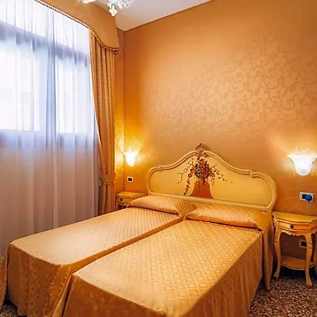 Al Malcanton Otel 2*