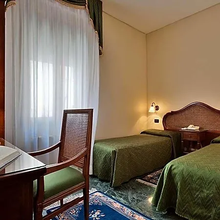 Al Malcanton فندق البندقية