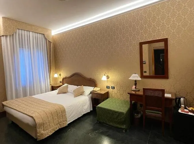 アル マルカントン 2* ヴェネツィア