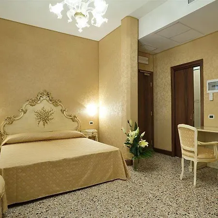 Al Malcanton Hotell 2*