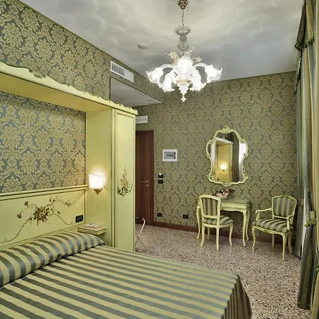 Al Malcanton Hotell 2*