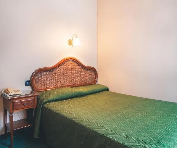 アル マルカントン