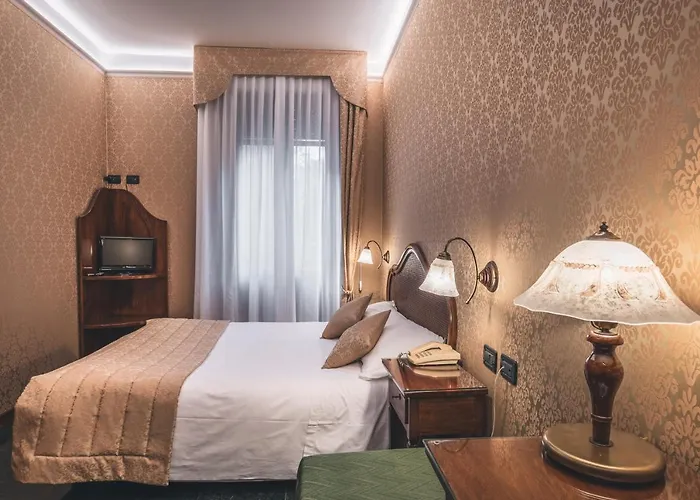 アル マルカントン