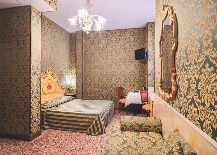 アル マルカントン 2* ヴェネツィア